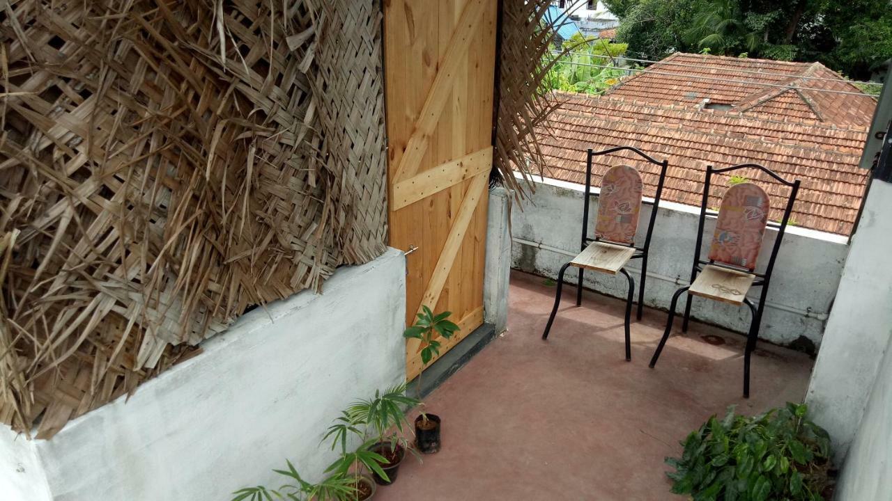 Adams Wood House Ayurveda Homestay Kochi Kültér fotó